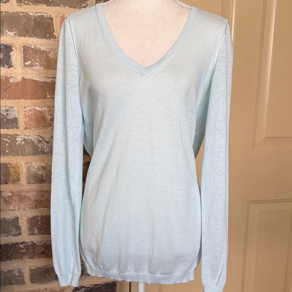 GAP Soft Minty Blue Linen V-Neck Tunic Sweater Ribbed Side Insets Vented Hem - Picture 2 of 12